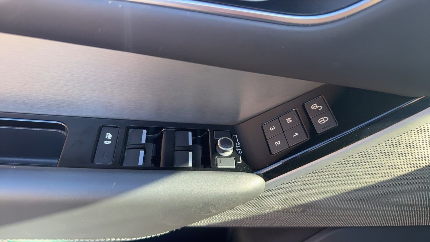 Land Rover Range Rover Velar - Photo 29