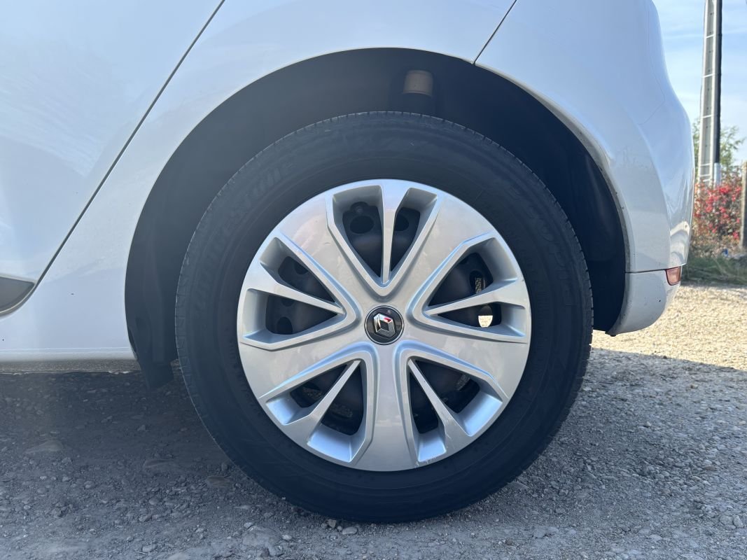 Renault Clio - Photo 19