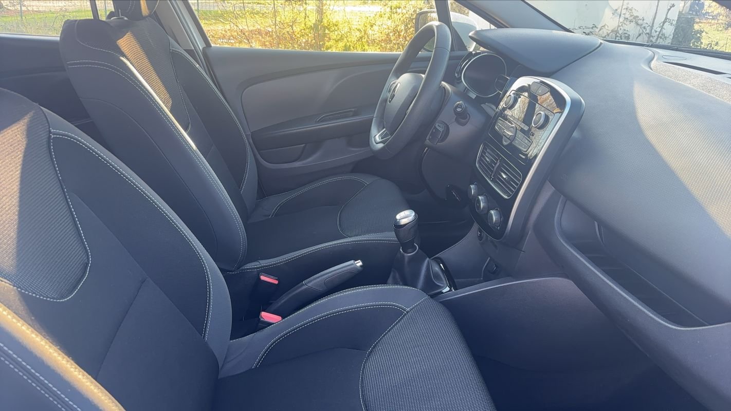 Renault Clio - Photo 27