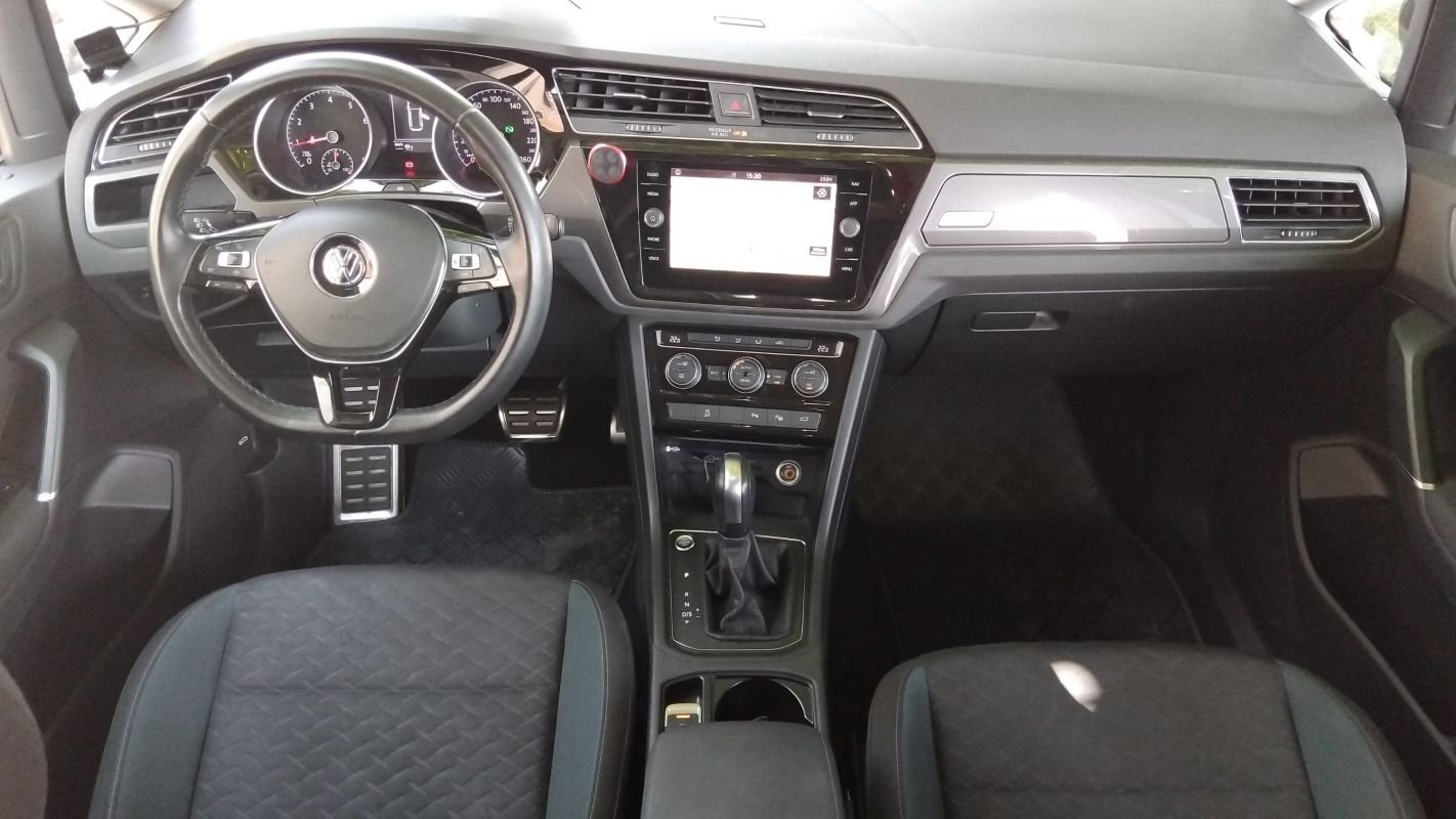 Volkswagen Touran - Photo 11