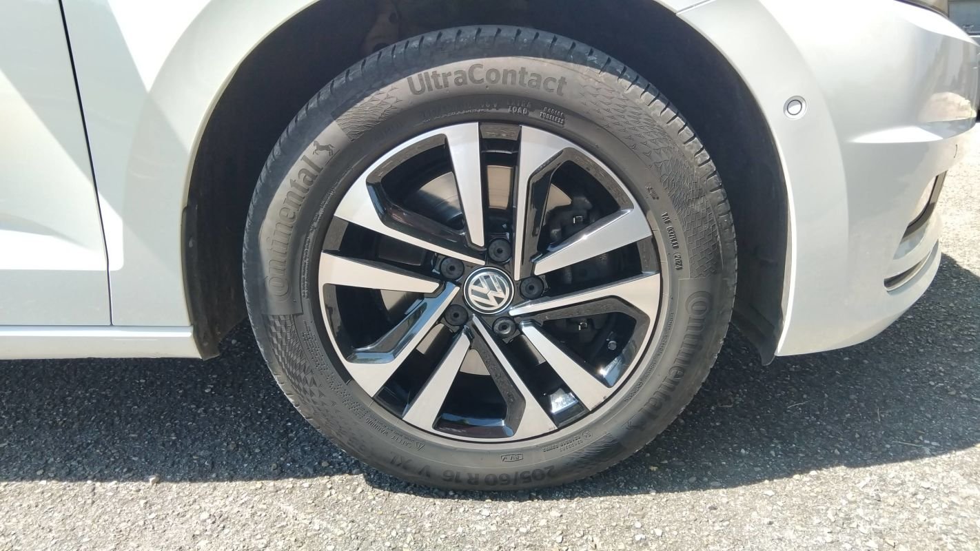 Volkswagen Touran - Photo 17