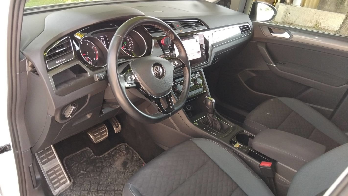 Volkswagen Touran - Photo 8
