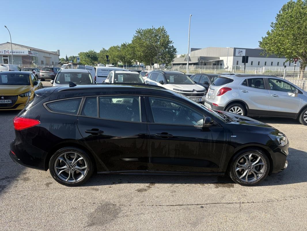 Ford Focus - Photo 3