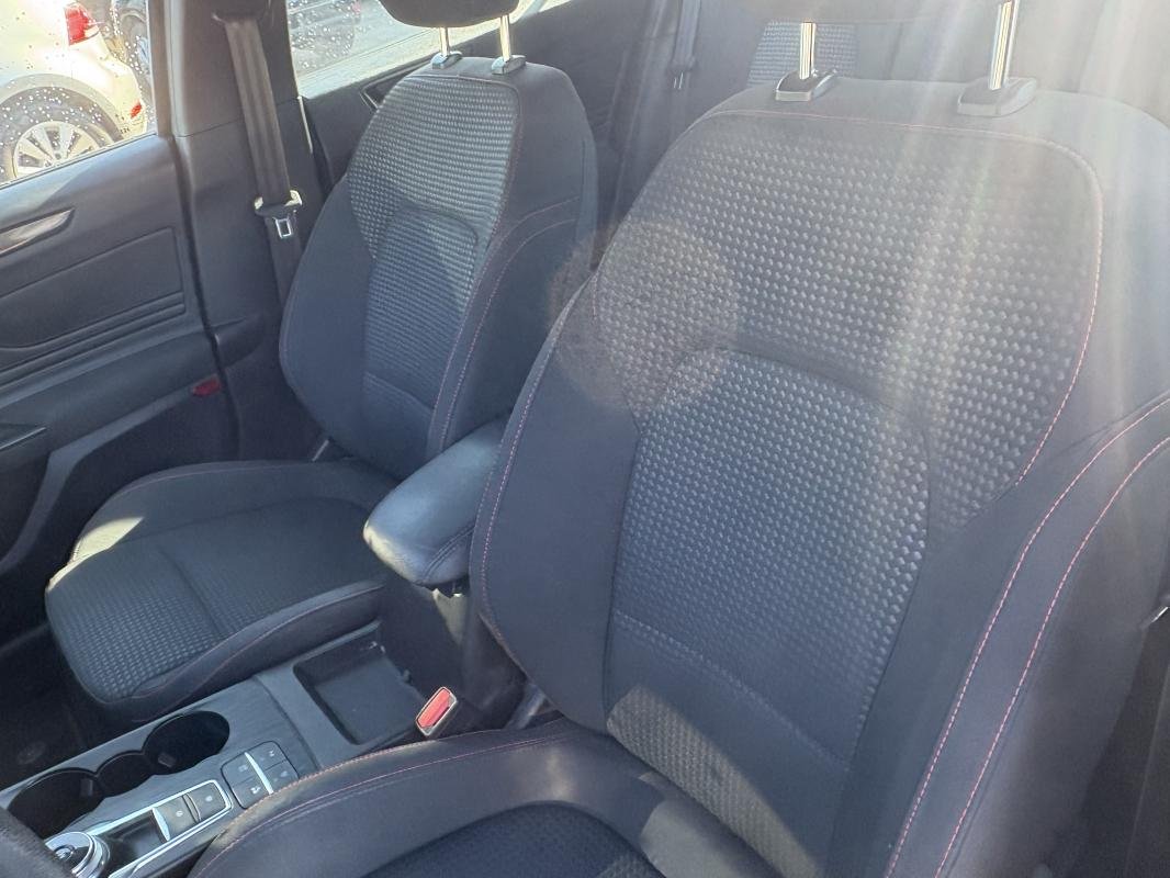 Ford Focus - Photo 6