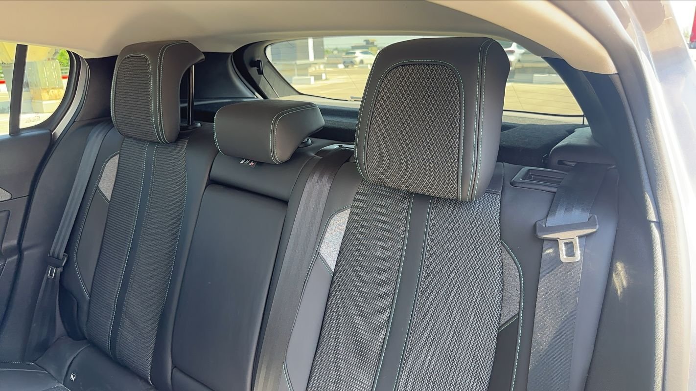 Peugeot 308 - Photo 9