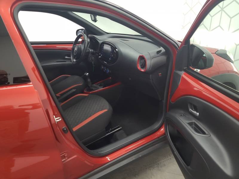 Toyota aygo x - Photo 12