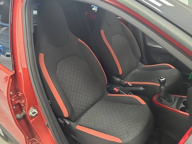 Toyota aygo x - Photo 18