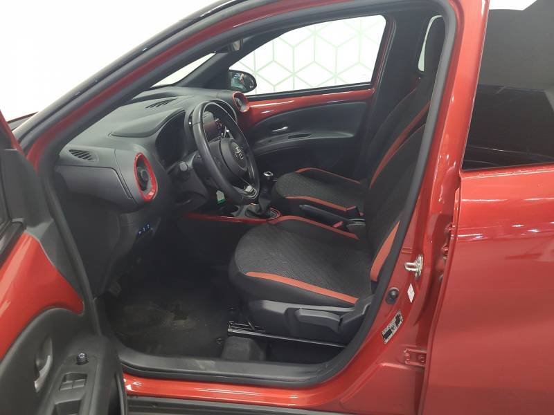 Toyota aygo x - Photo 10