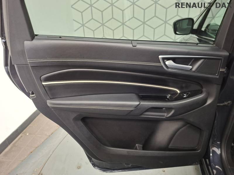 Ford S-Max - Photo 22
