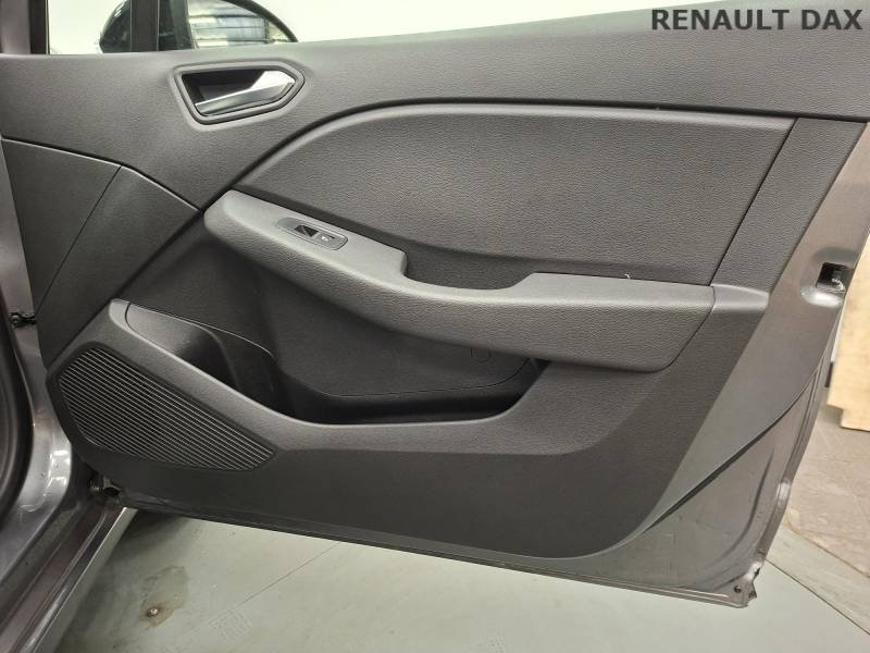 Renault Clio - Photo 21