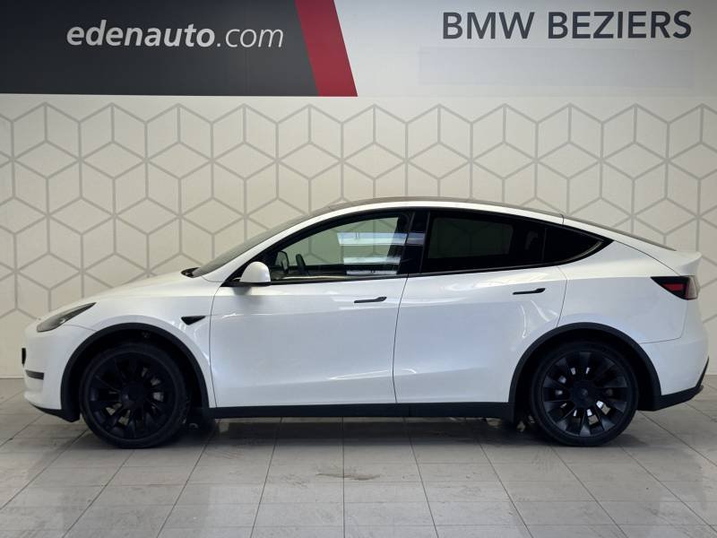Tesla Model Y - Photo 2