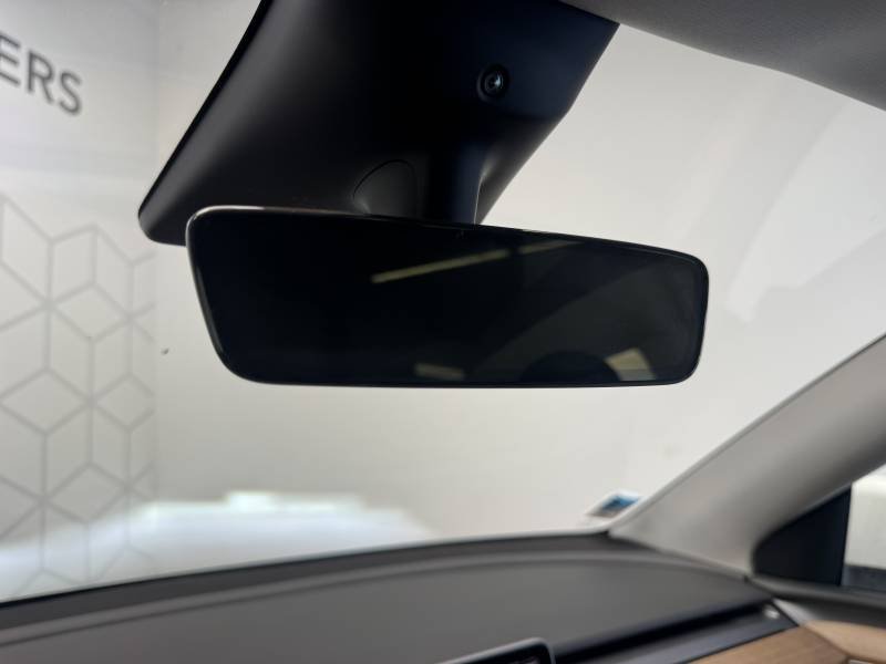 Tesla Model Y - Photo 26