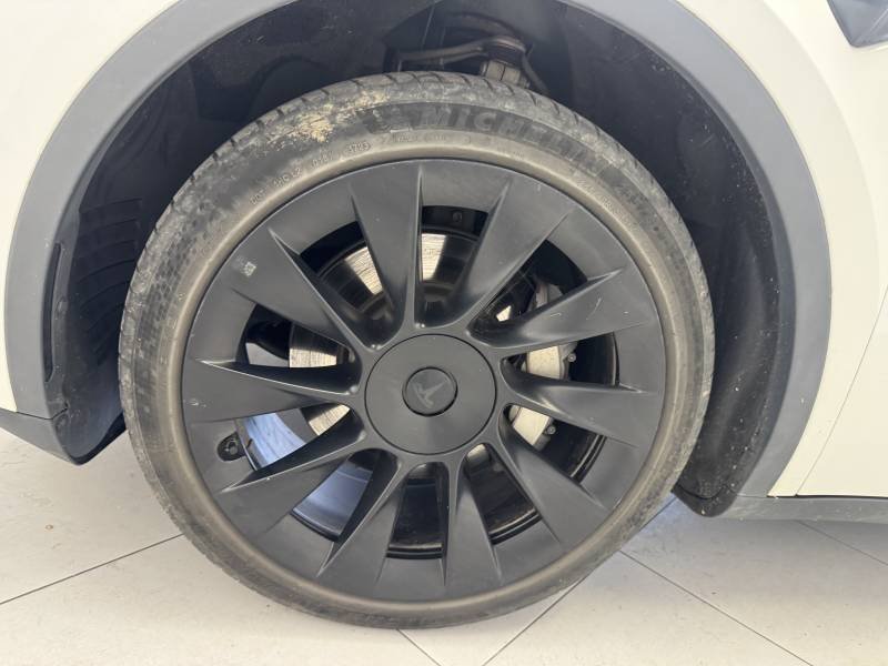 Tesla Model Y - Photo 10