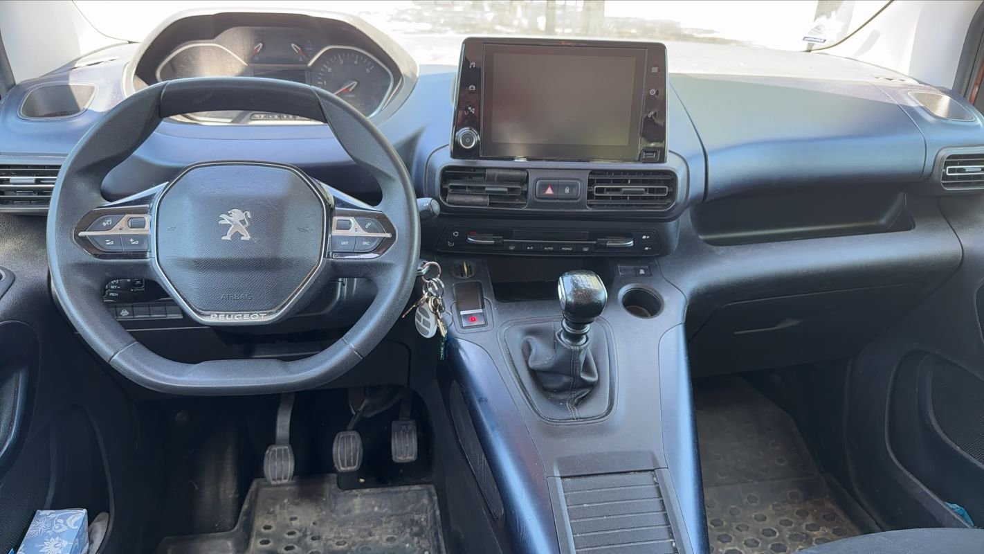 Peugeot Rifter - Photo 11