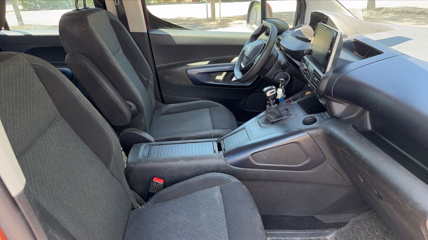 Peugeot Rifter - Photo 25