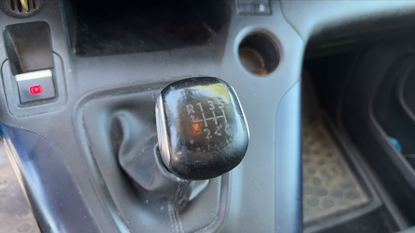 Peugeot Rifter - Photo 27