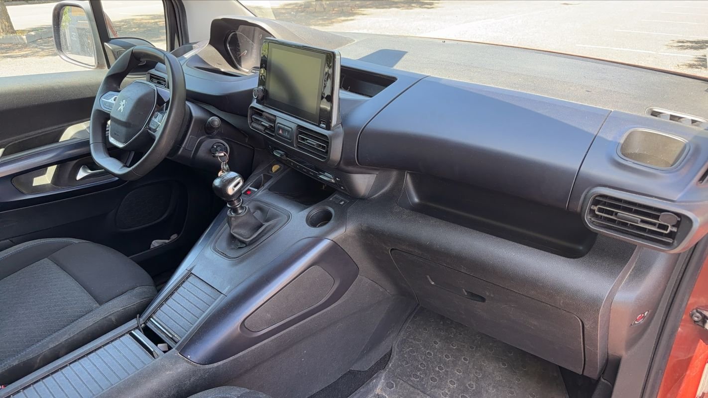 Peugeot Rifter - Photo 10