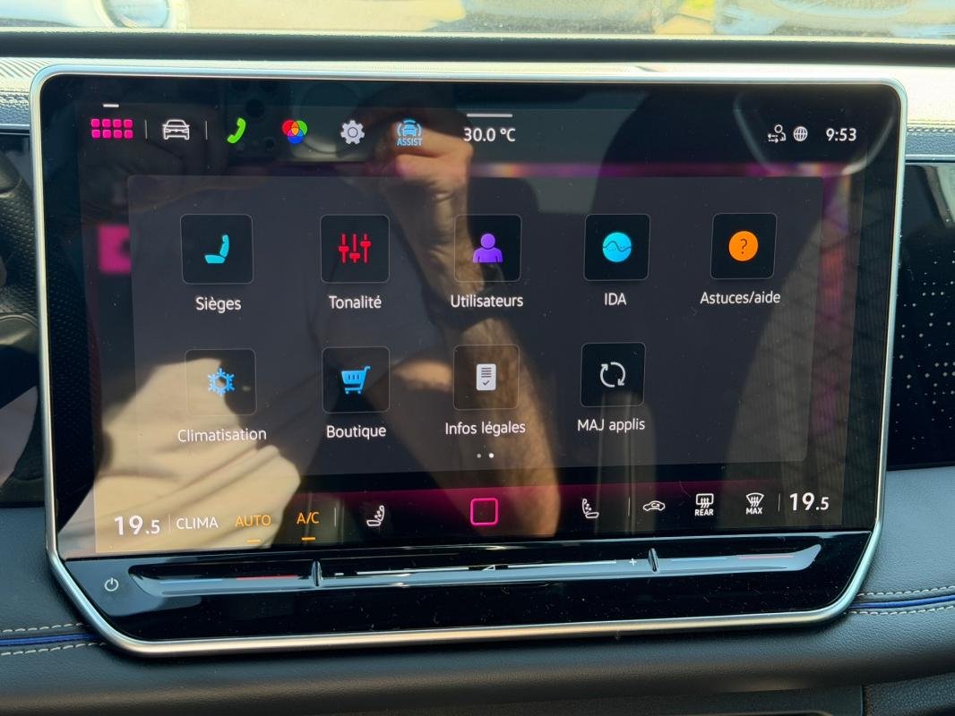 Volkswagen Tiguan - Photo 25