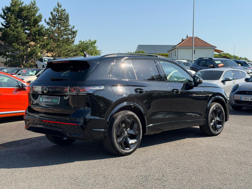 Volkswagen Tiguan - Photo 3