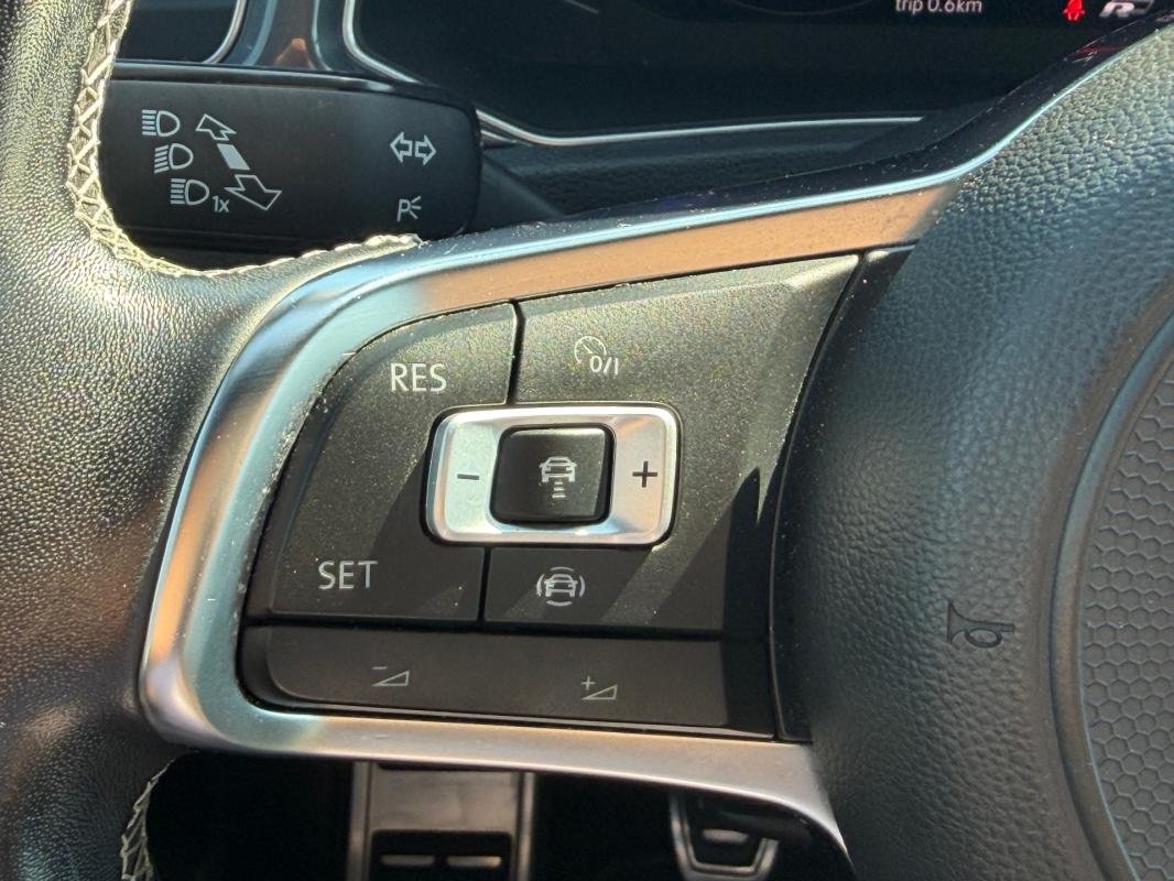 Volkswagen T-Roc - Photo 22