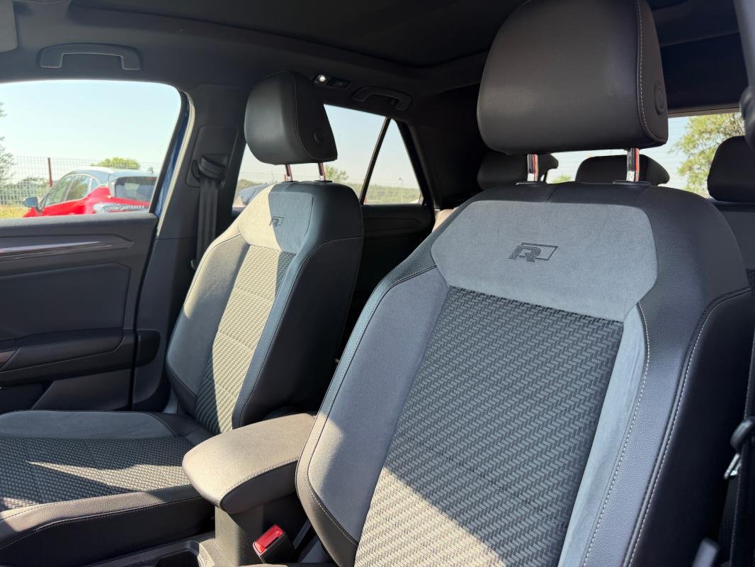Volkswagen T-Roc - Photo 24