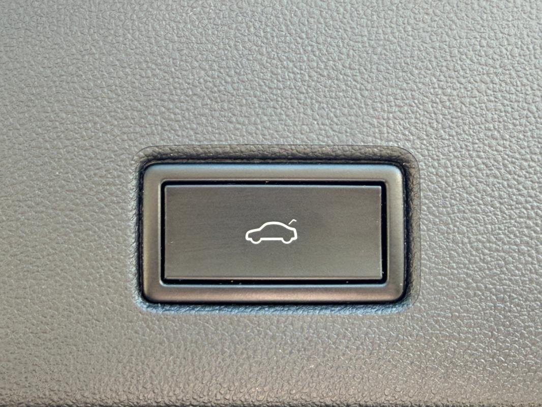 Volkswagen T-Roc - Photo 32