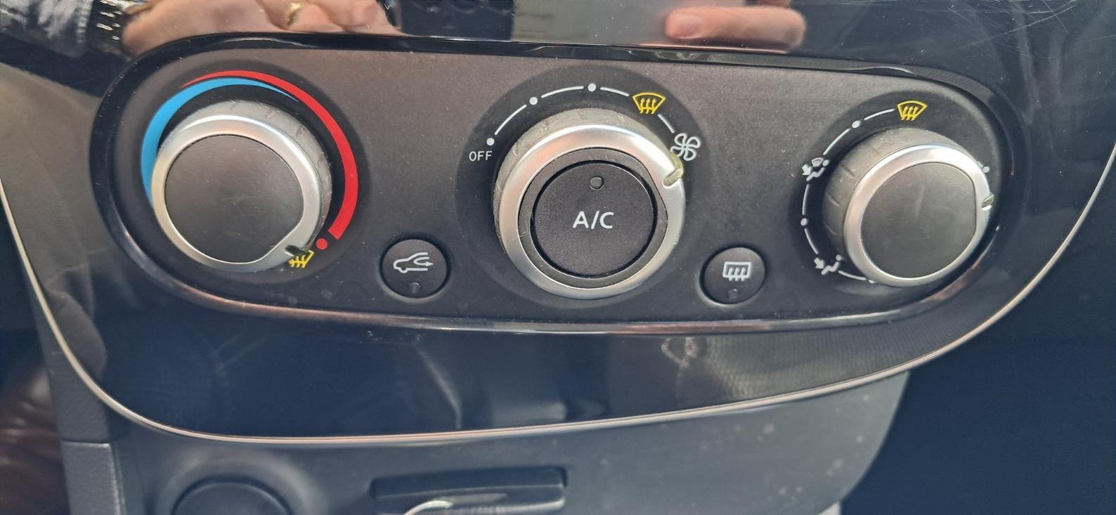 Renault Clio - Photo 18
