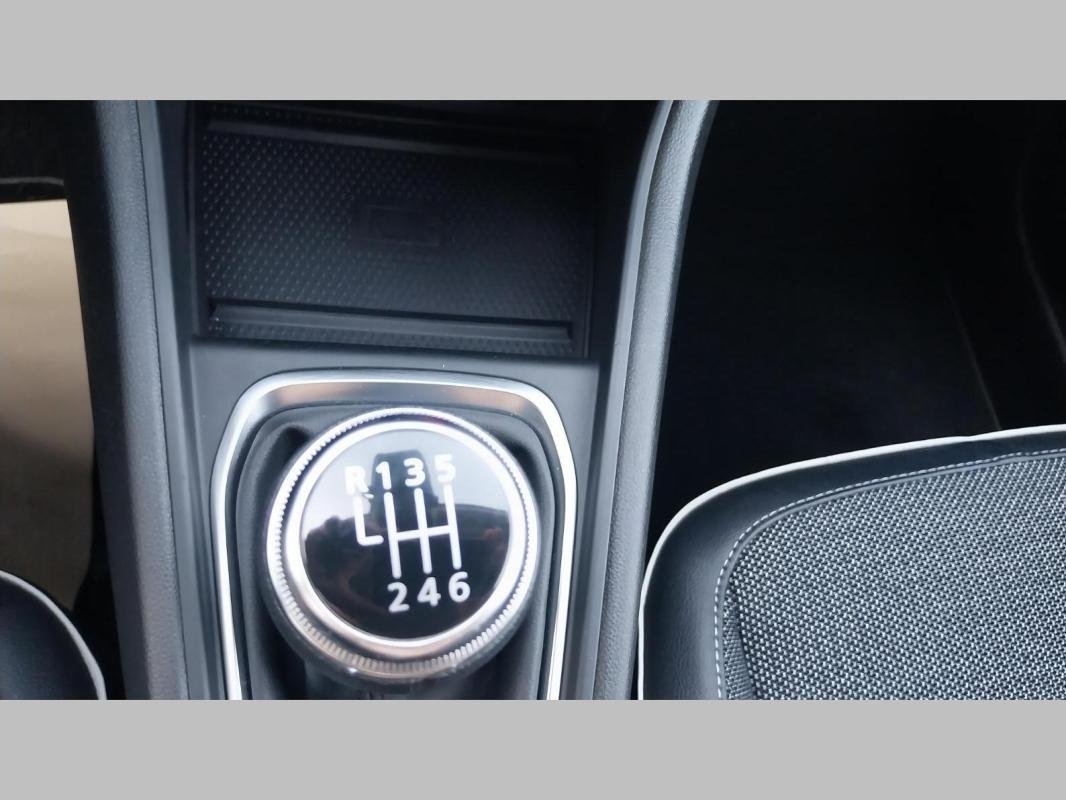 Renault Captur - Photo 15