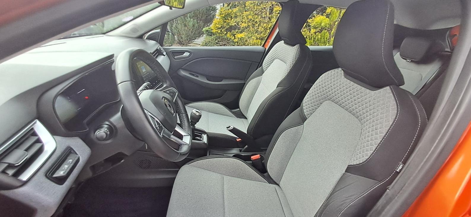 Renault Clio - Photo 17