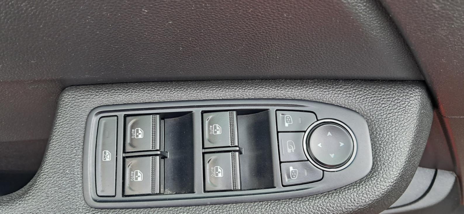 Renault Clio - Photo 18