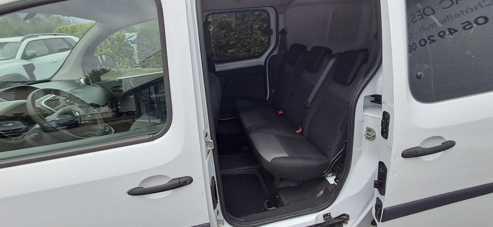 Renault Kangoo Express - Photo 11