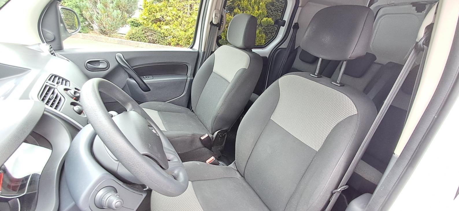Renault Kangoo Express - Photo 13