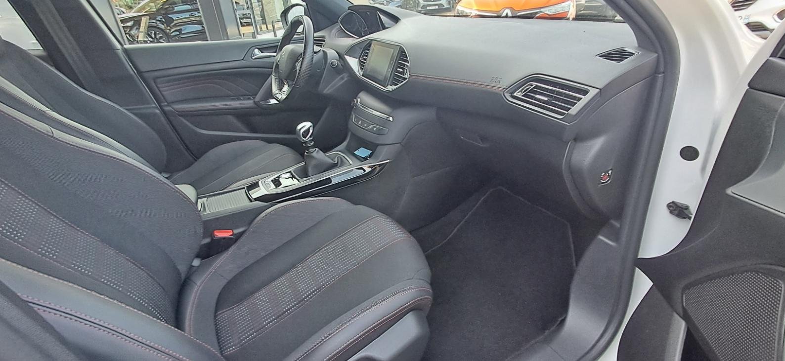 Peugeot 308 - Photo 11
