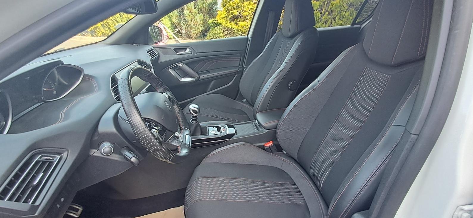 Peugeot 308 - Photo 13
