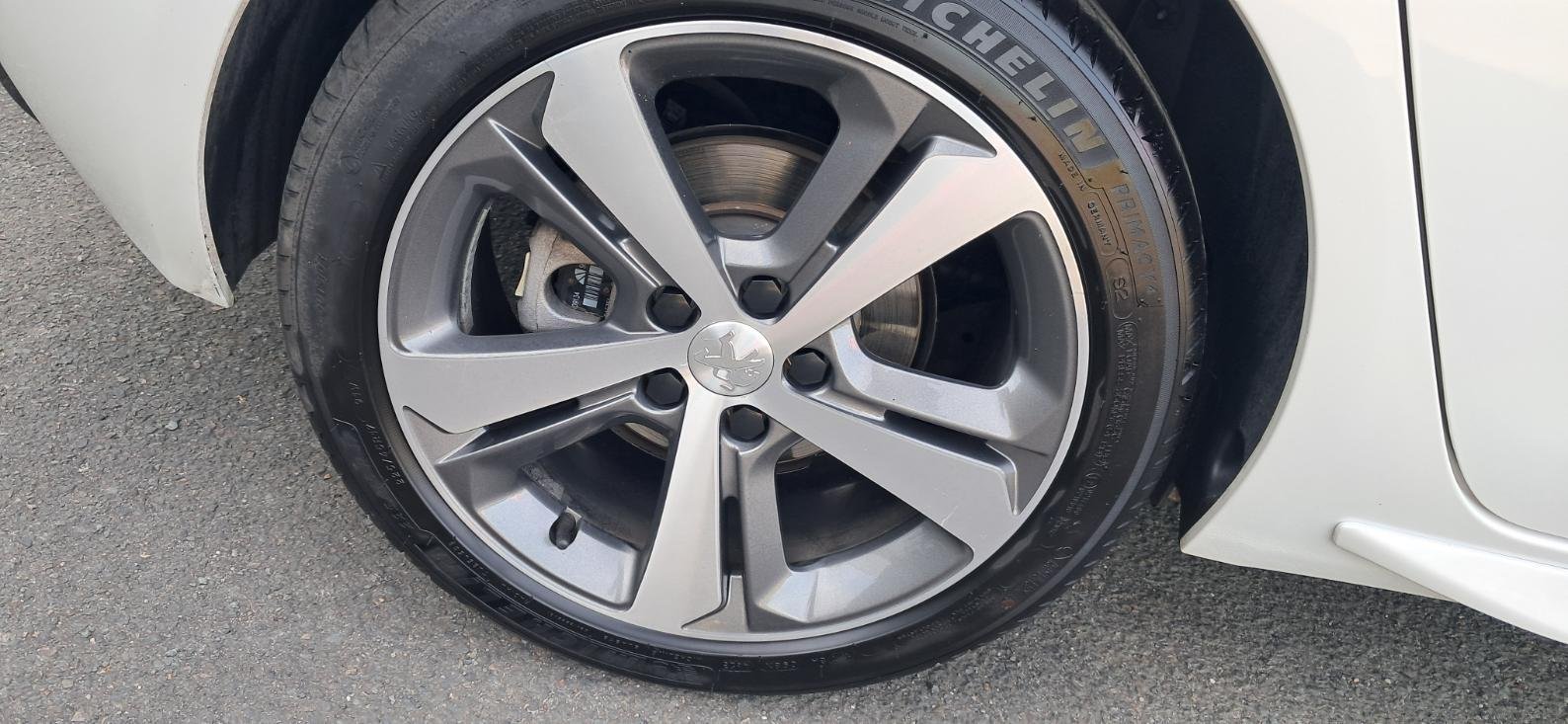 Peugeot 308 - Photo 9