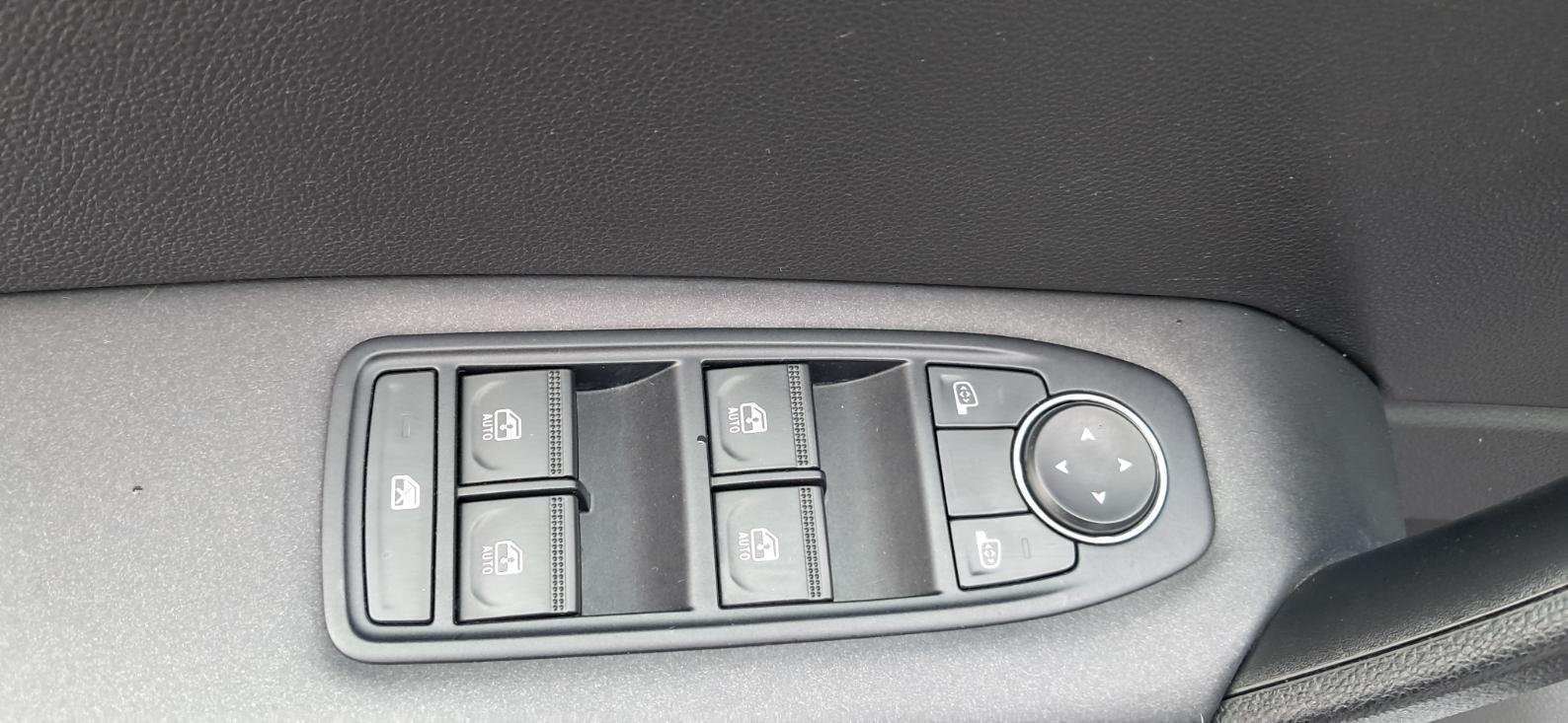 Renault Captur - Photo 4