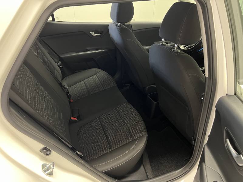 Kia Stonic - Photo 17