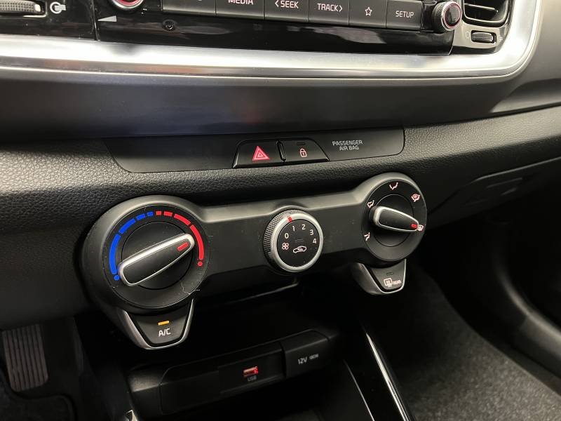 Kia Stonic - Photo 28