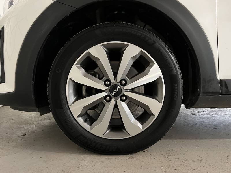 Kia Stonic - Photo 8