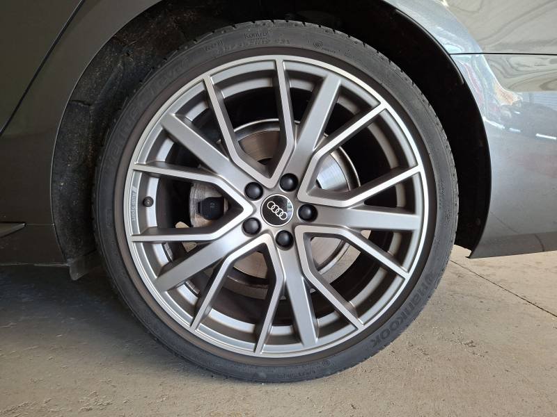 Audi A4 - Photo 14