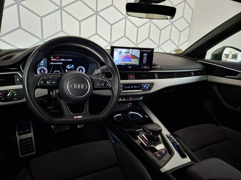 Audi A4 - Photo 23