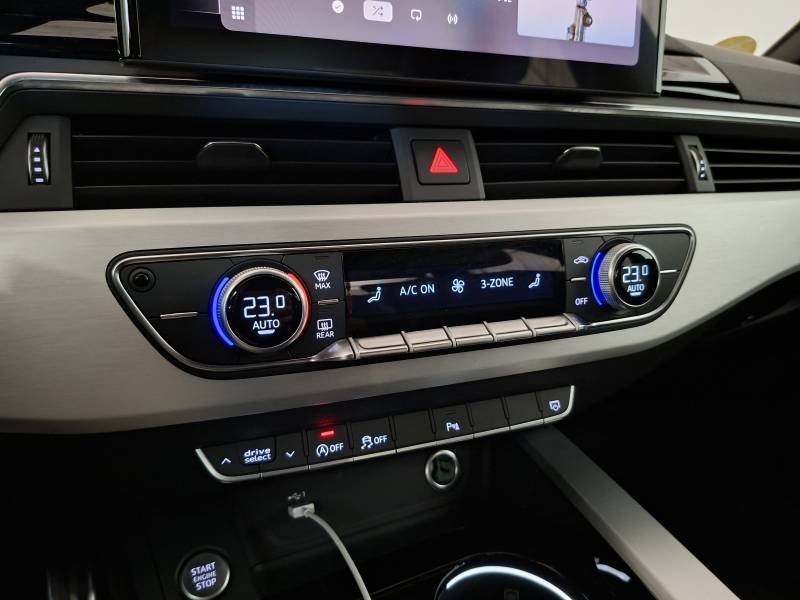 Audi A4 - Photo 35