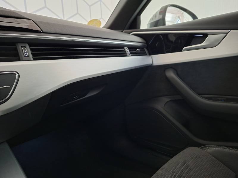 Audi A4 - Photo 42