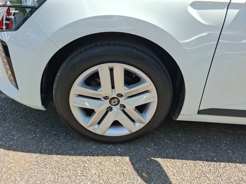 Renault Clio - Photo 18