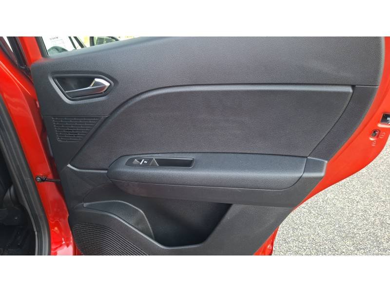 Renault Captur - Photo 17
