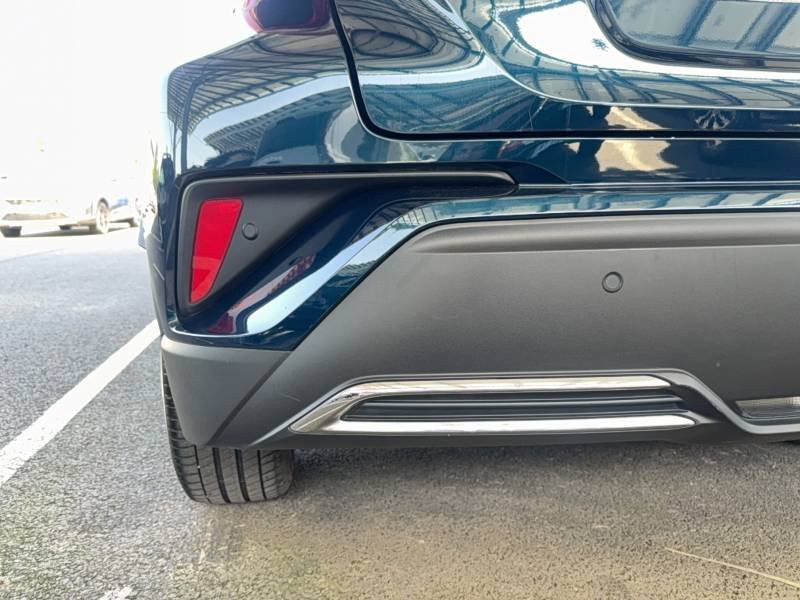 Toyota C-HR - Photo 16