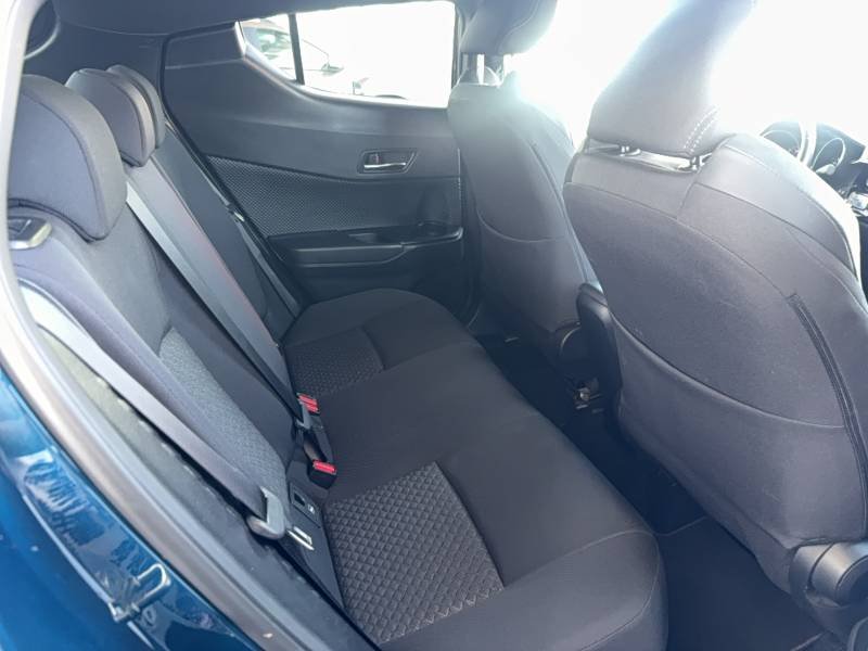 Toyota C-HR - Photo 25