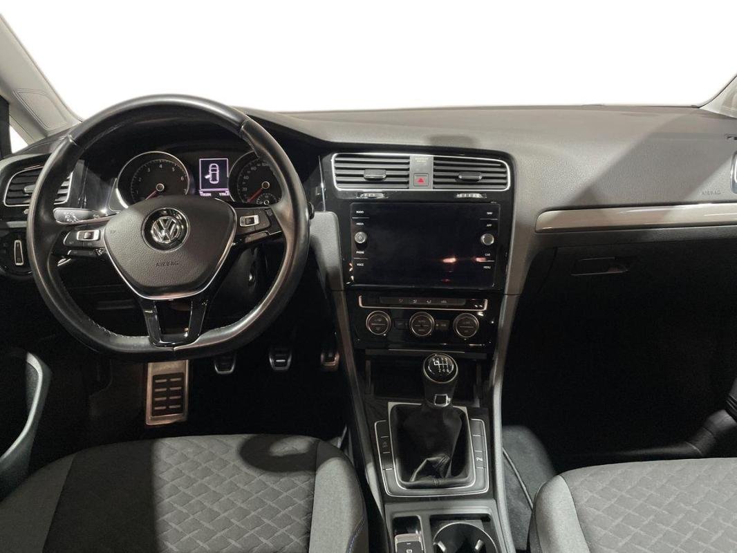 Volkswagen Golf - Photo 8