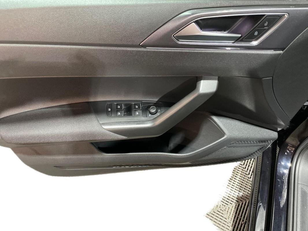 Volkswagen Polo - Photo 15