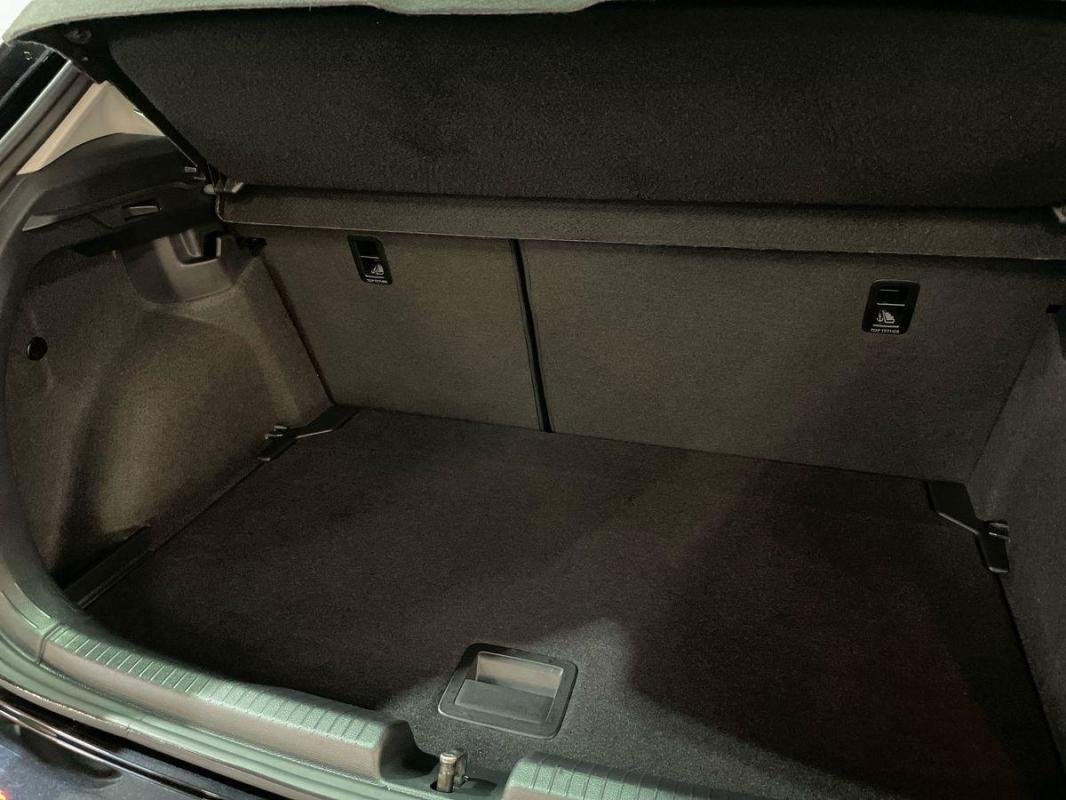 Volkswagen Polo - Photo 32